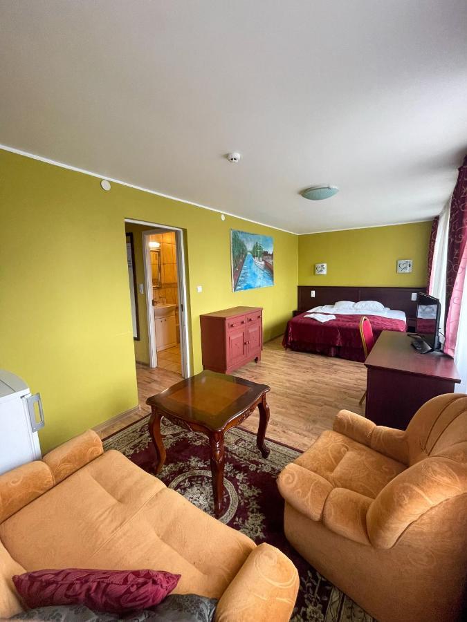 Taurage Hotel Kültér fotó